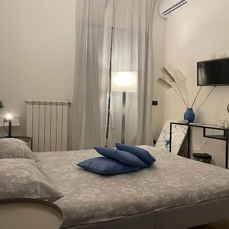 Ventoblu In Centro Napoli Appartement Buitenkant foto